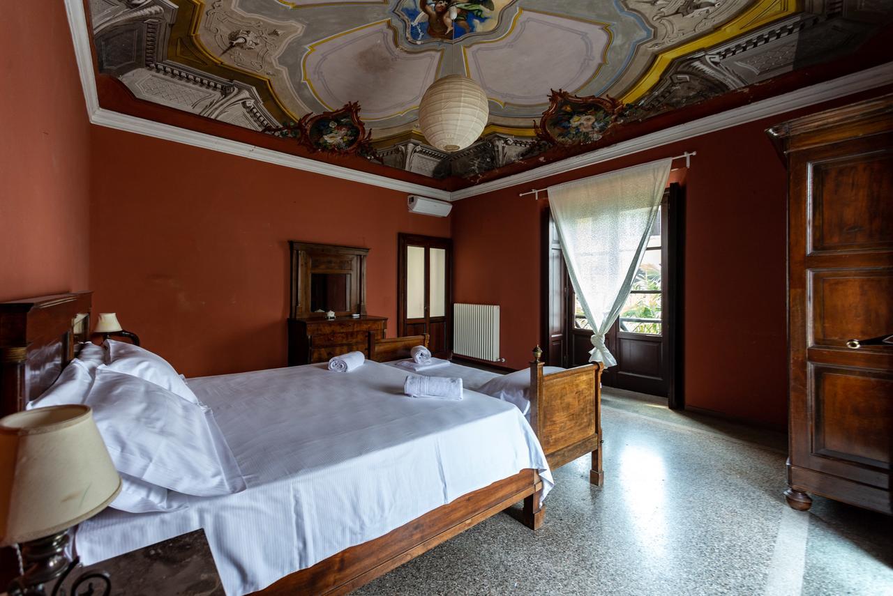 Villa La Rossa Fiumelatte 外观 照片